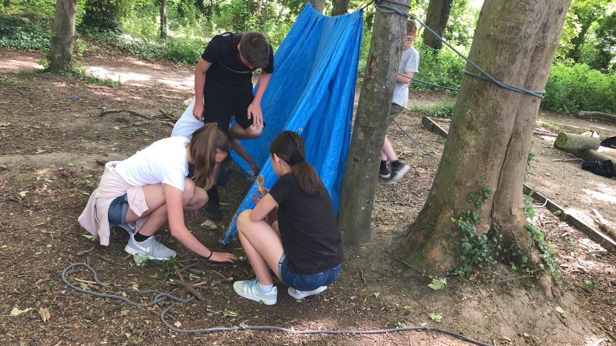 2019Pgl's tweet photo. Ms D’s team surviving..... https://t.co/37YOrTQde2