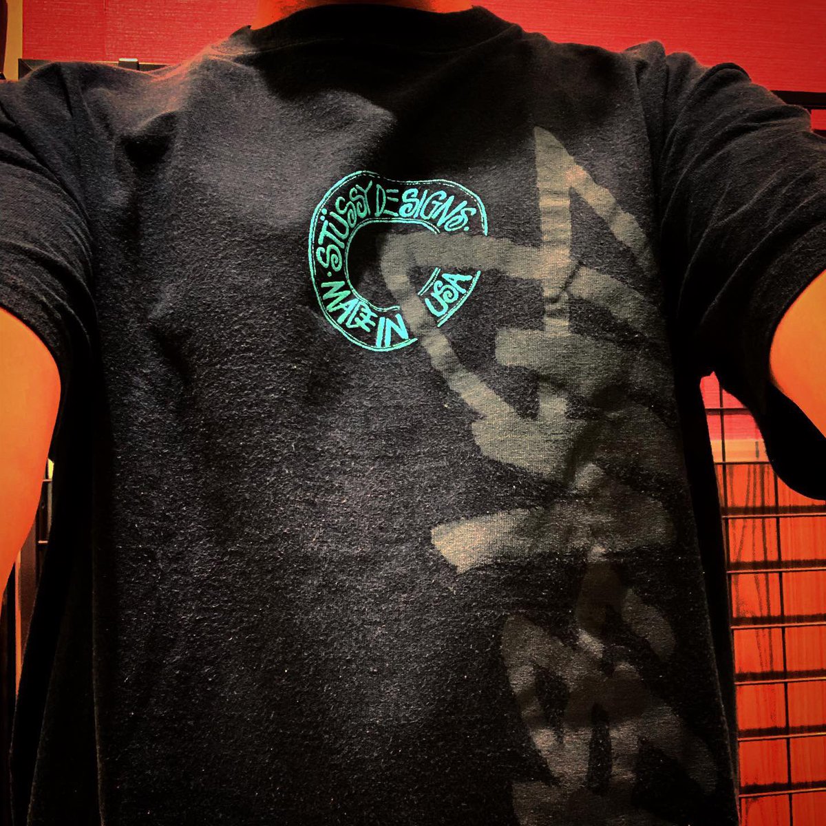 samayan716's tweet photo. 暑かったですねー。
ひさびさに 関西へー。
TEE:80s stussy
KICKS:90s vans BESS 。
made in usa 🇺🇸…
#oldstussy
#oldvans https://t.co/BoEQNjgdHc