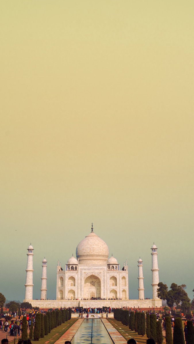 Focal Length (Human eyes vs Lenses)العقل البشري قوي لدرجة إنه يجعل الأبعاد إلي نشوفها مناسبة بالنسبة لreference في عقلنا، فلو شفنا منظر طبيعي بدون scale بنتخيله اصغر من الواقع، وأبعاد الأشياء إلي نشوفها ماتختلف حتى لو قربنا إلا إذا وضعنا جنبها شيء كـ reference