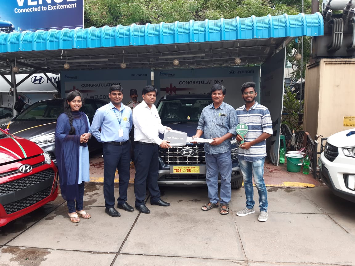 customercarela1's tweet photo. Hearty Congratulation from LAKSHMI HYUNDAI to SRINIVAS GOUD&amp; FAMILY, on owing the new Vehicle #VENUE 😊
Visit your nearest Hyundai Dealership today! https://t.co/TYXTY0Uv9m
