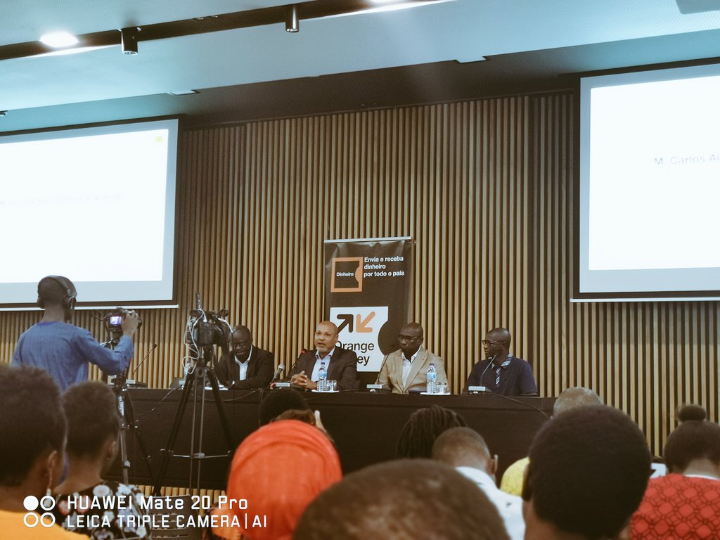 Aimonia_2's tweet photo. #Globalizacão através da #Digitalizacão!
Hoje à Orange junto com a EAGB assina o protocolo de acordo de compra de crédito de electricidade digital. Protocolo esse que vai revolucionar e facilitar bastante o dia a dia da população. @Orange_Bissau  @MobilePayment @africa21digital https://t.co/YjOwBcKzqh