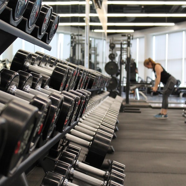 TweakMeOnline's tweet photo. Weight training for women is one of the popular multi-purpose fitness rituals that streamline women athletic body and mind. Discover workout essential here: https://t.co/Aw0retfRR2
#Tweak #weighttraining #training #coach #athlete #lifestyle #fitness #workout #womenpower #crossfit https://t.co/0OBifGxrND