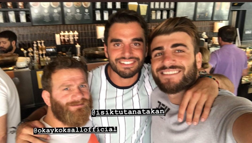 088_Yaren's tweet photo. Saygı da mecbur, sevgi de özgür adlı foto gibi sanki 🤫 https://t.co/z5qtpE9q7J