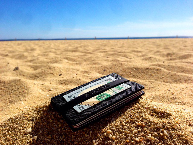 Voyazed's tweet photo. Travel Tip For You!!

When you go out, take only what you need.

Limit the amount of cash and bank cards you carry with you, so if something does happen, you can easily recover. Never take more money than you need. Always have a rule for cash limit to carry with you. 

#Voyazed https://t.co/5cnvX6V4q4