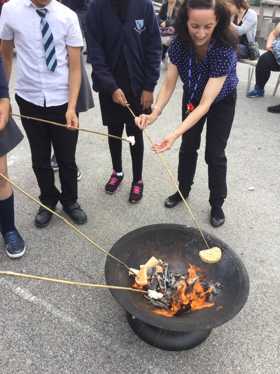 <a href="/MissMcFarlane/">Miss McFarlane</a> A HUGE thank you from all of us here in <a href="/SmithdownPrimY6/">Smithdown Primary Y6</a> for our brilliant campfire 🔥 this morning. We absolutely loved it!! What a great way to start our Friday morning 😄😄😄😄#smithdownextra