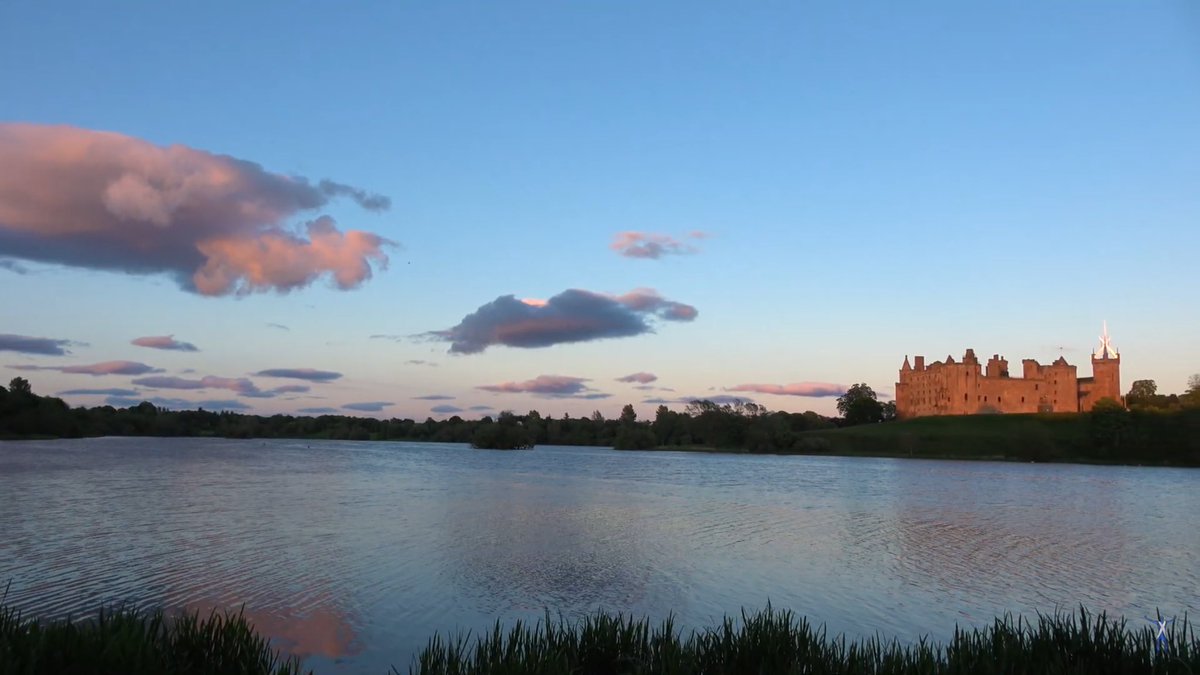 ScotlandThrough's tweet photo. Click on the YouTube link to see the full video and beauty of #Linlithgow #palace in #west #Lothian #Scotland
https://t.co/v17XyBkt7S
#linlithgowpalace #westlothian #scottish #seescotland #visitscotland #scottishhistory #scenicscotland #scottishtourism #tourscotland #loch https://t.co/NAG2mX4n6d