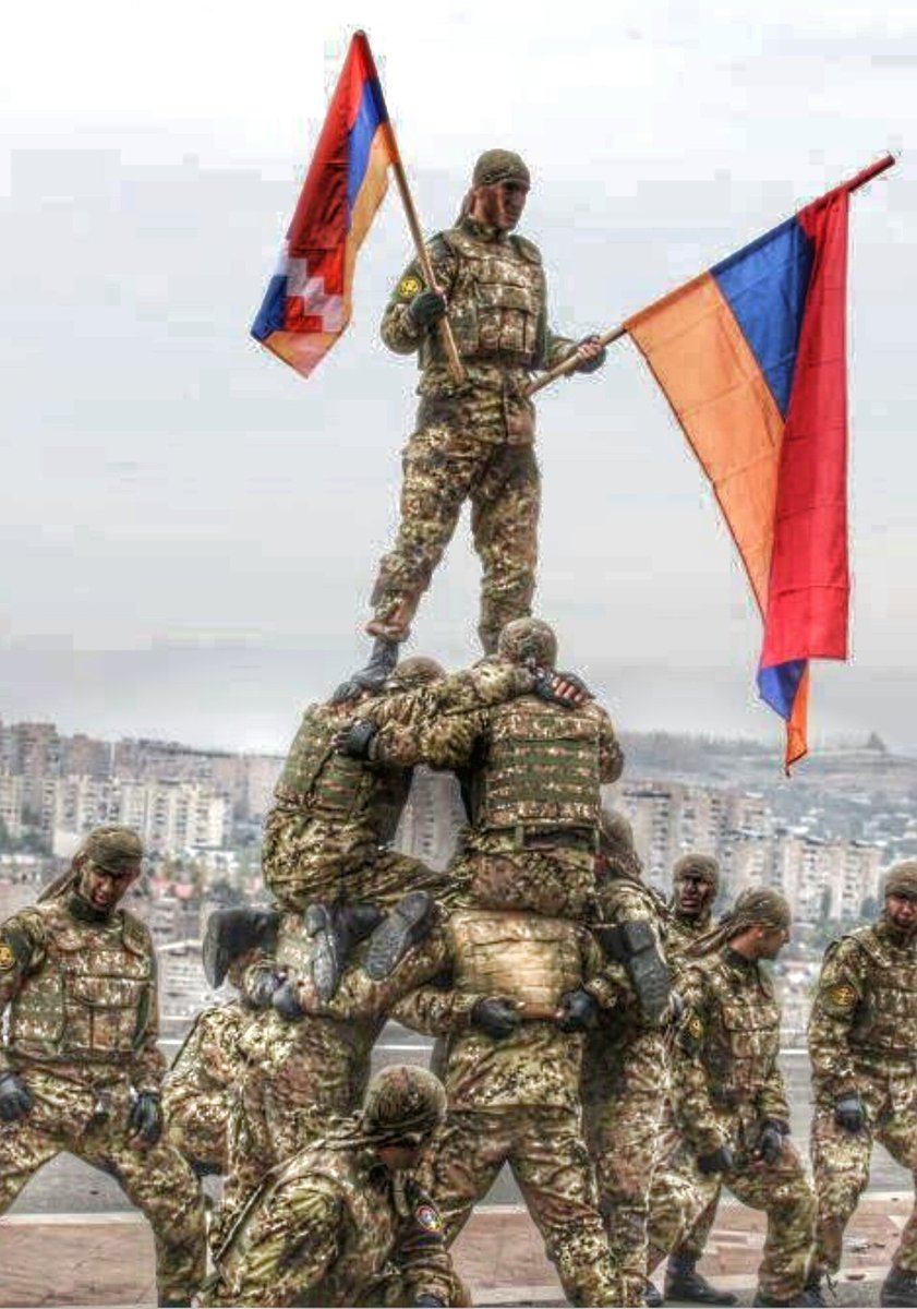 ANZHELA_YAN's tweet image. #Armenia celebrates #Constitution Day and Day of #StateSymbols on #July5🇦🇲 This day citizens of Armenia opted for #democratic, #sovereign &amp;amp; #constitutional state.
Be strong my Armenia, my  #Artsakh.
There is no life without YOU 🇦🇲❤