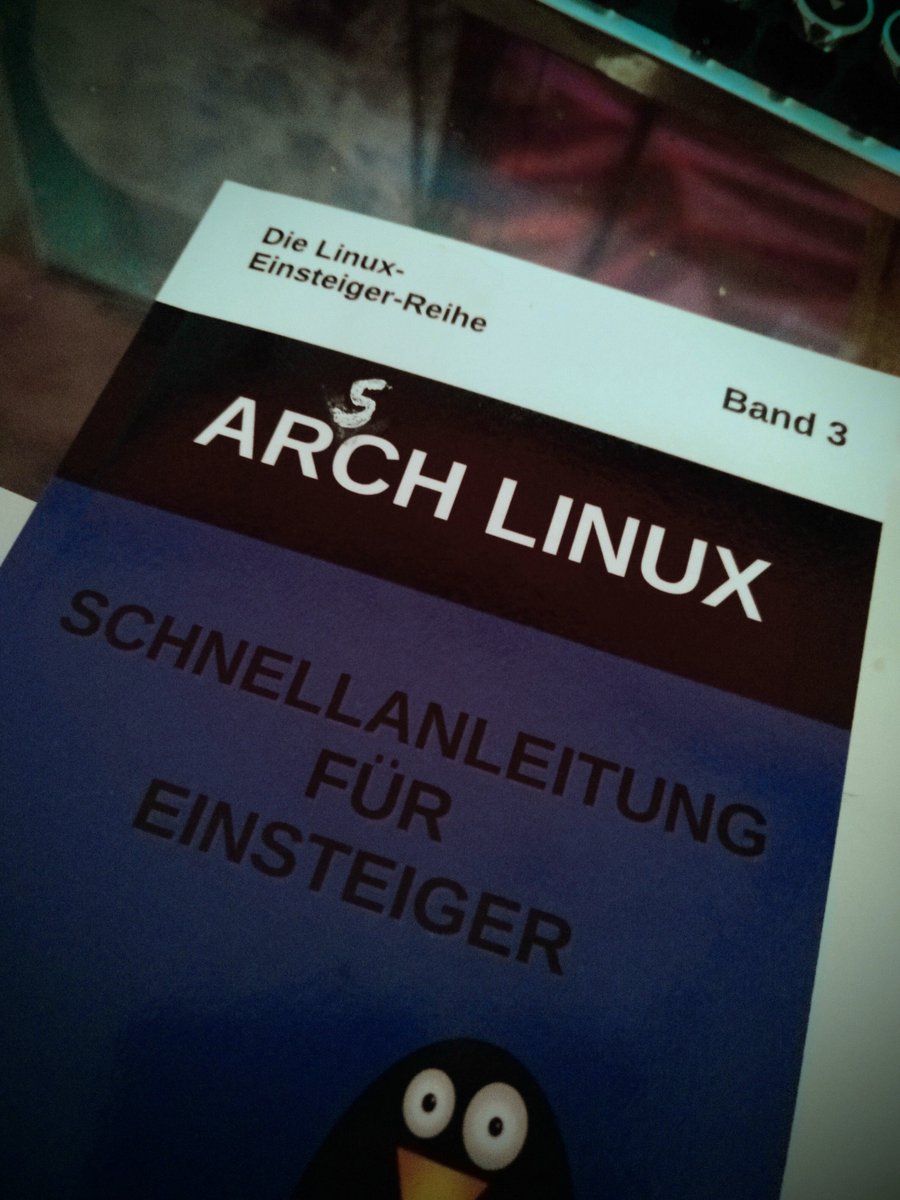 knietief_linux's tweet image. Mensch @Linuxumsteiger, schon auf dem Deckblatt verkehrt. Ich korriegier das mal ;-)