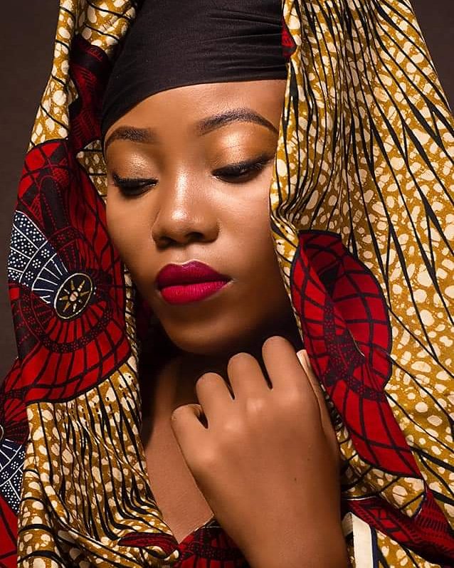 musiqpress's tweet photo. Les femmes timides sont très belle. 😍
Tout leur secret s'enroule autour de leur beauté et des mots qui retracent les courbes de leurs lèvres!
New Royal Génération a capturé la timidité d'une femme Togolaise, celle de Miss Vignon!🤨
#blogdeshaadow #NRG #team228 #MissVignon https://t.co/YisdEWwEZF