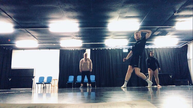 Parallel2019's tweet photo. It’s performance day 🤩 we’re so excited to be debuting our new trio “Regimented” at Originate Dance Platform tonight at the Brewery Arts Centre, Kendal! Be sure to check out this fantastic event if you can #Originate19 @BreweryYouth https://t.co/6VbKdroh4A