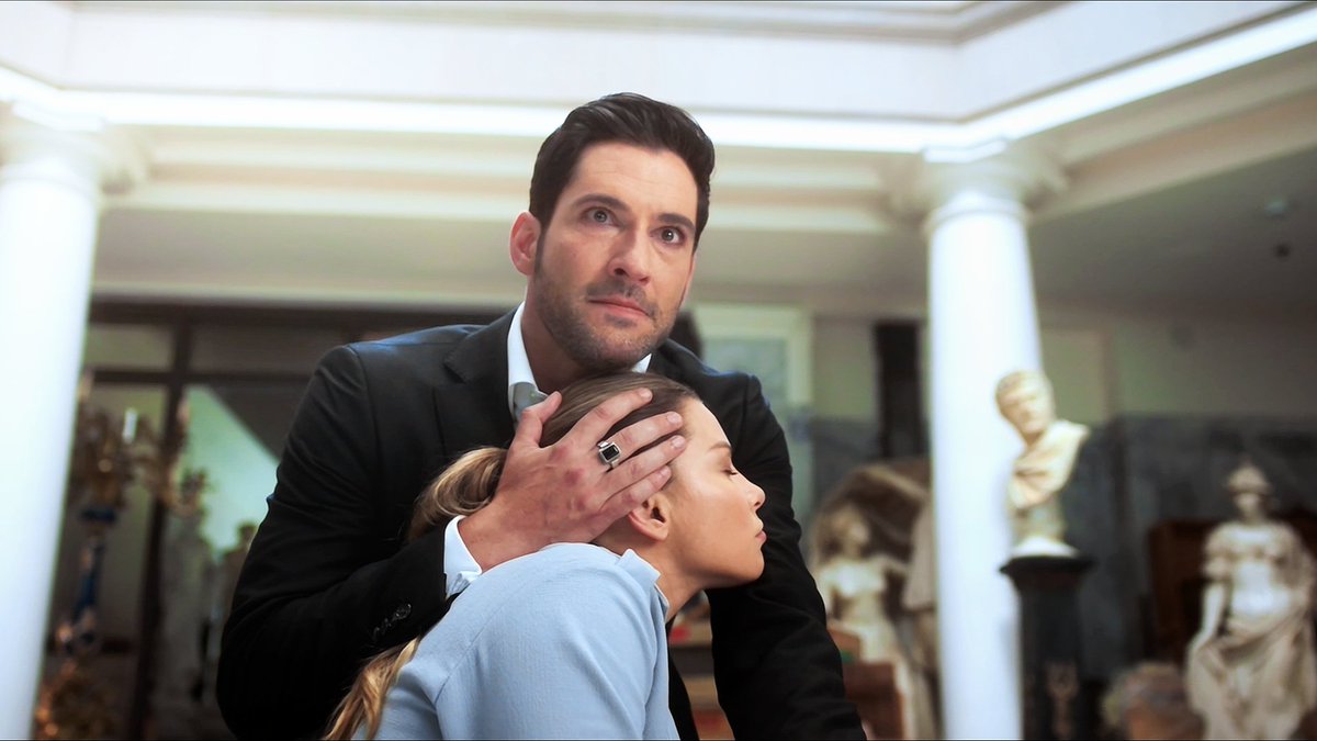he saved her!!! #Lucifer (3x24)