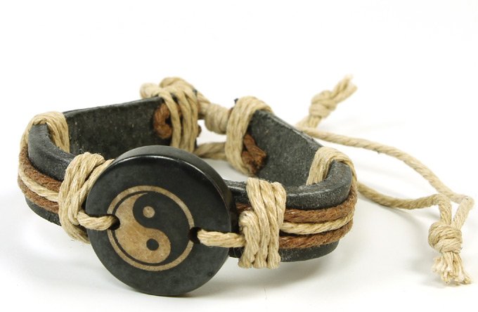 Looking for a gift for the man in your life? Check out our For Him selection, available in store and online:-
enjoyfowey.co.uk/collections/fo…