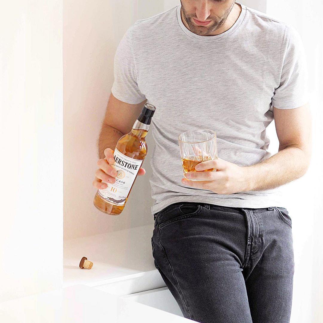 Enjoying a dram of our award-winning Aerstone single malt with @theeverydayman this weekend.