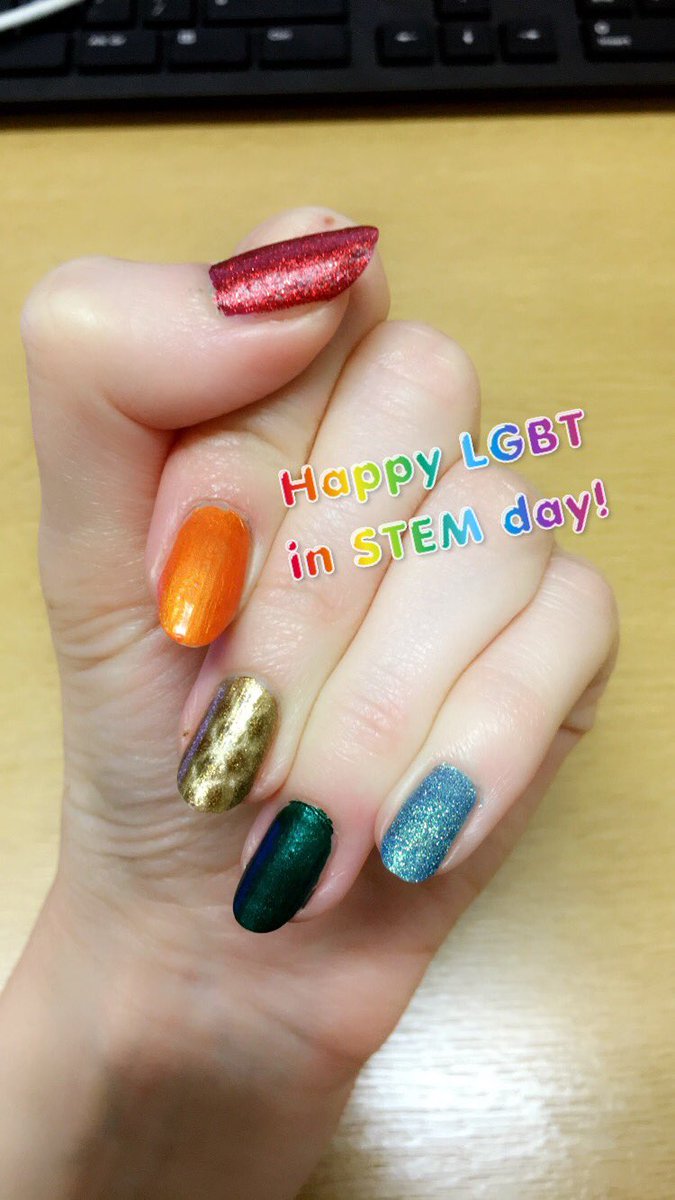 Celebrating LGBT+ #PrideinSTEM day at the genome campus! Representation and acceptance matters for the inclusion and happiness of #lgbt people in #STEM, make an effort to call out problematic behaviour when you see it! <a href="/CampusLgbtq/">GenomeCampusLGBT+</a> <a href="/sangerinstitute/">Wellcome Sanger Institute</a> @EqualityScience