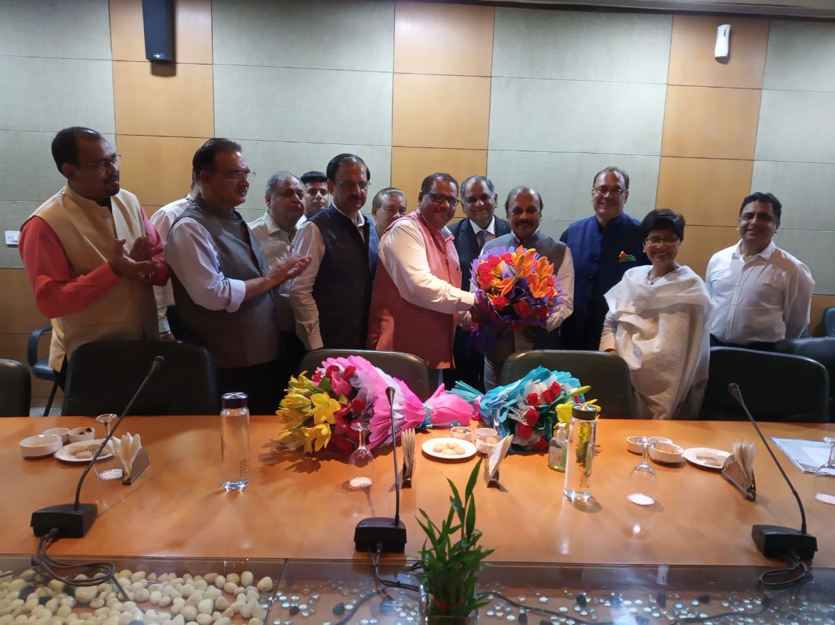 HCSSC_INDIA's tweet photo. Shri K.L. Ramesh has taken over as new General Secretary of HCSSC during 21st GC Meeting held on 4th July 2019 #HCSSC #GeneralSecretary #GCMeeting https://t.co/oQAlswxCq4