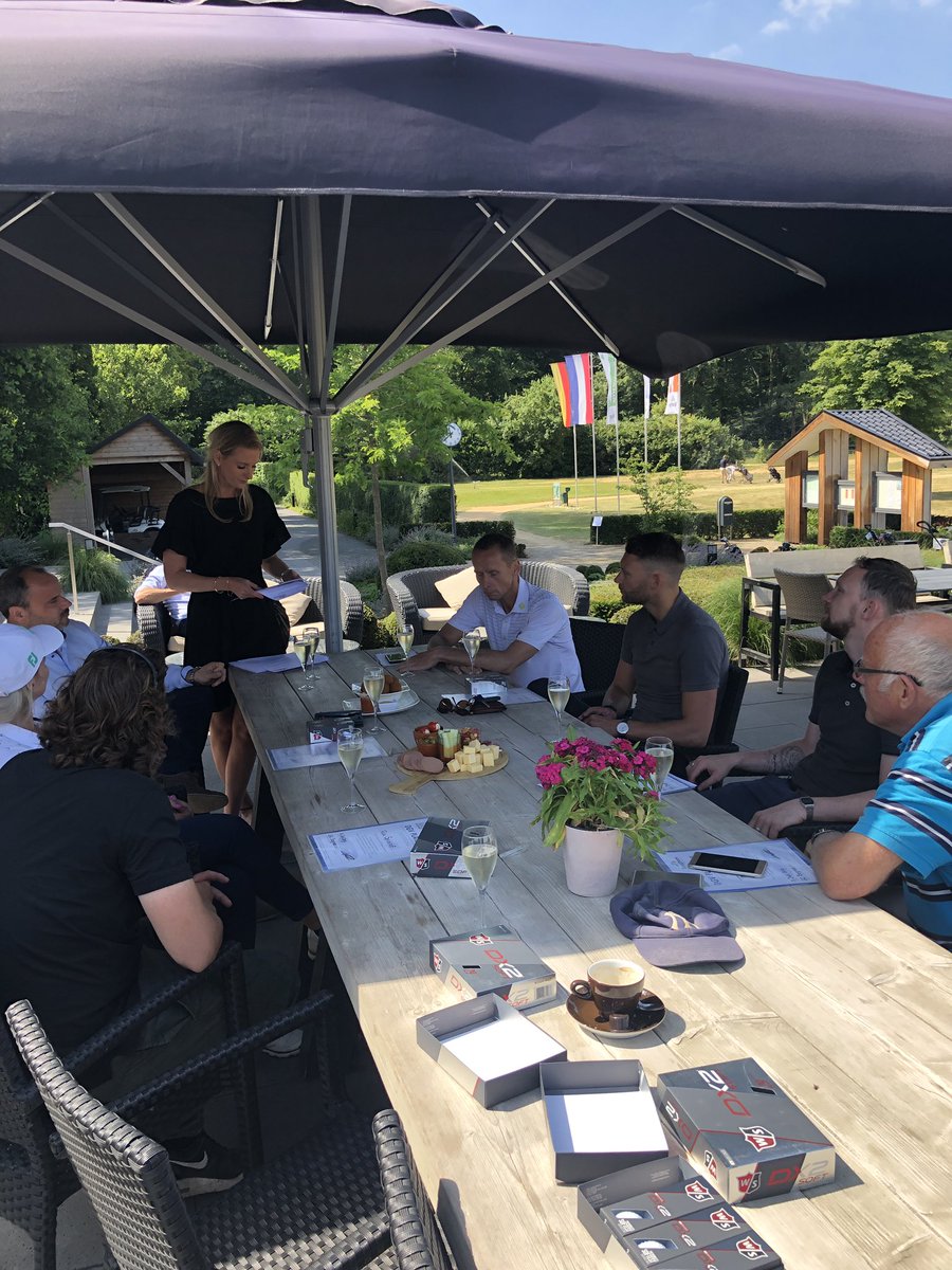 Alweer een groep van de #degraafschap golfacademy afgestudeerd! Van harte gefeliciteerd met het behalen van jullie HCP54 en veel golfplezier gewenst! <a href="/DeGraafschapBC/">De Graafschap Business Club</a>