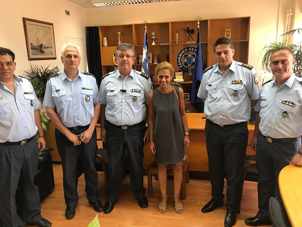 KatSolwmou's tweet photo. Φωτογραφικά στιγμιότυπα από επίσκεψη μου στην Αστυνομική Διεύθυνση Αχαΐας και του Πυροσβεστικού Σώματος, όπου είχα την ευκαιρία να μάθω τα προβλήματα που αντιμετωπίζει ο κλάδος των Σωμάτων Ασφαλείας. https://t.co/GvEHf4wGRV
