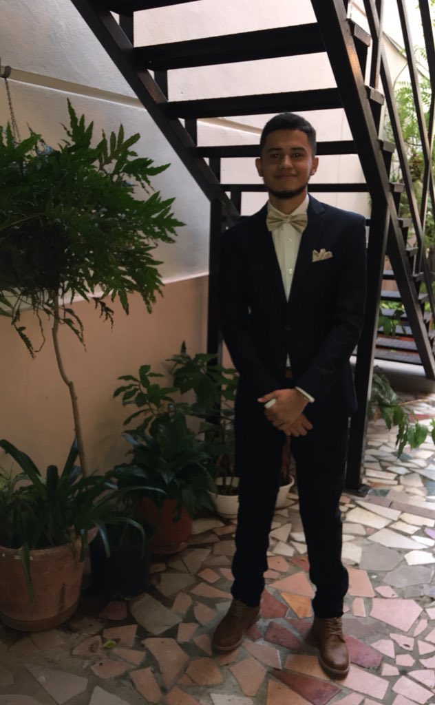 prprom2k19's tweet photo. Escuela Petra Mercado Bougart, Humacao 😎 https://t.co/p4qPiNr9h9