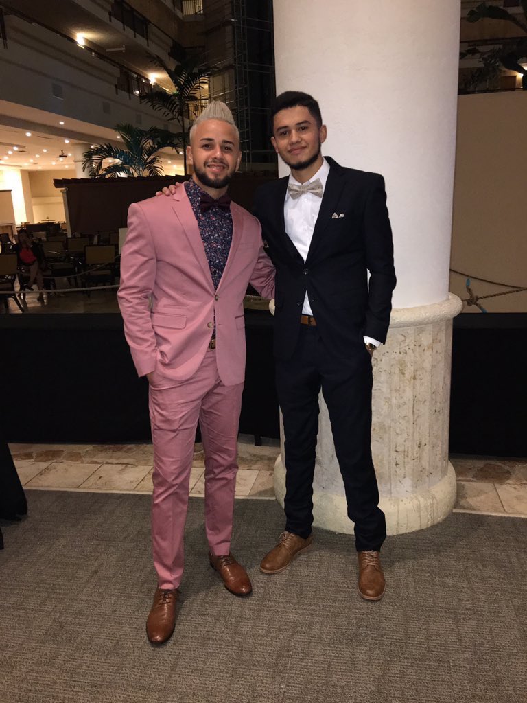prprom2k19's tweet photo. Escuela Petra Mercado Bougart, Humacao 😎 https://t.co/p4qPiNr9h9