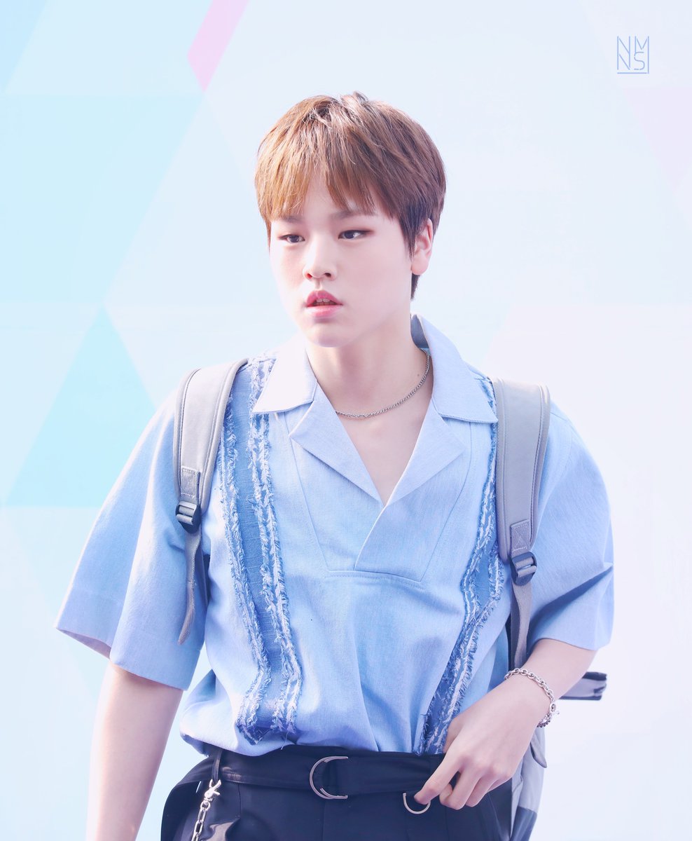 NAMNASHOO's tweet photo. 190630 블루카펫

뽀송뽀송한 도현이🌞💙
#남도현 #프로듀스X101 #PRODUCE_X_101 https://t.co/AivEeFjrWH