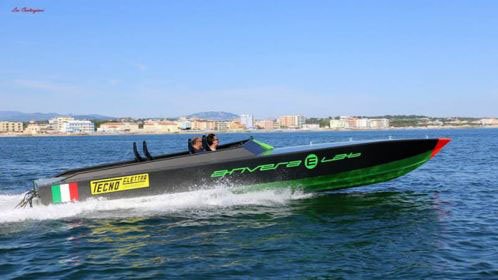 NauticaReport's tweet photo. #XENTA e @GarminItaly a bordo di #AnveraELAB per il #SolarEnergyBoatChallenge https://t.co/DnEjG8gwtg https://t.co/1PyPU2e5gC