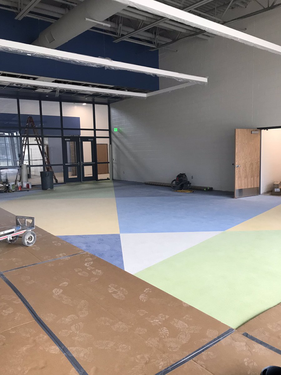 dori_leyko's tweet photo. Donley School is getting closer to being complete!  @Tracey_Barton7 @CityofEL @eltrojans https://t.co/MLOcb2SUaY