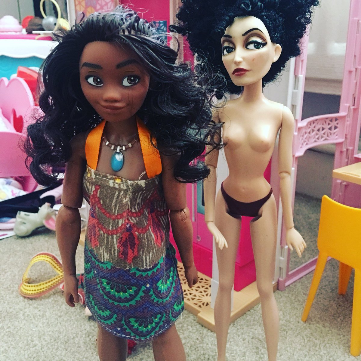 MarketingDvaz's tweet photo. So with my nieces at the weekend and noticed these very fierce dolls #supermodels #pose #fierce https://t.co/goSscdSrjx