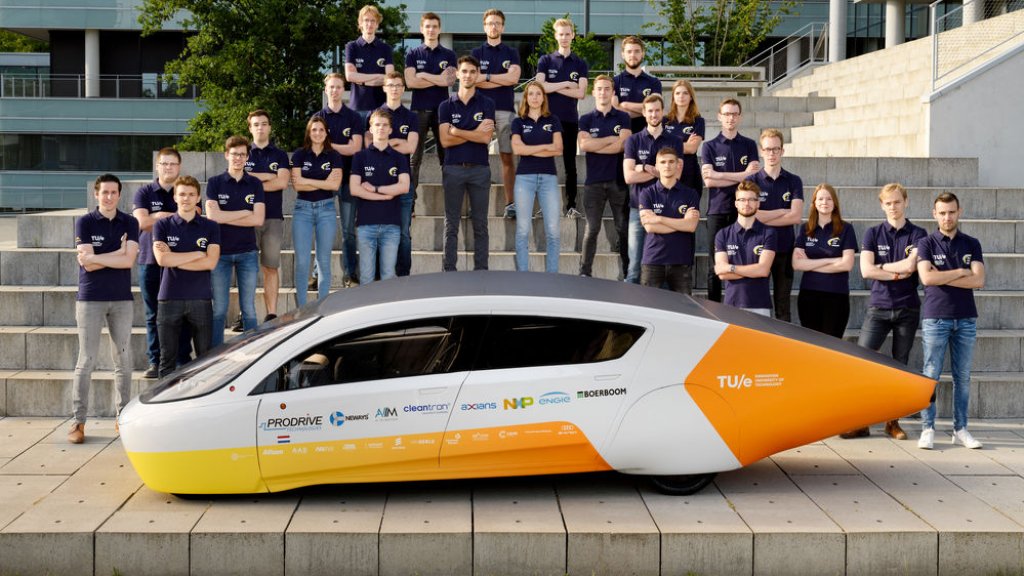 Zonneauto van TU Eindhoven zoekt zelfstandig de zon op rtlz.nl/tech/artikel/4…