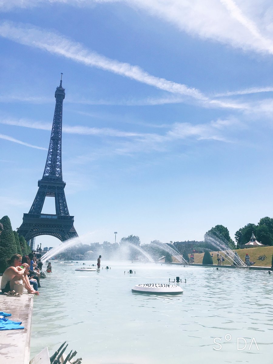Round_WH's tweet image. Tour eiffel🇫🇷🌹꒰ ᵕ͚̈ ꒱🌹🇫🇷