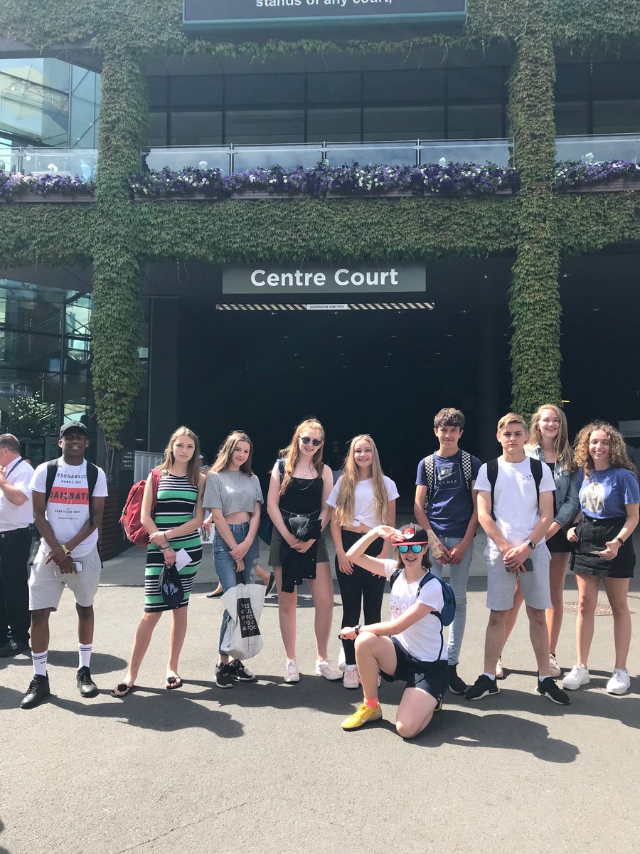 rh7trips's tweet photo. Great day to finish the year! #wimbledon 🎾🍓 @rh7_sport @radnorsevenoaks https://t.co/Mnd8WgBiRf