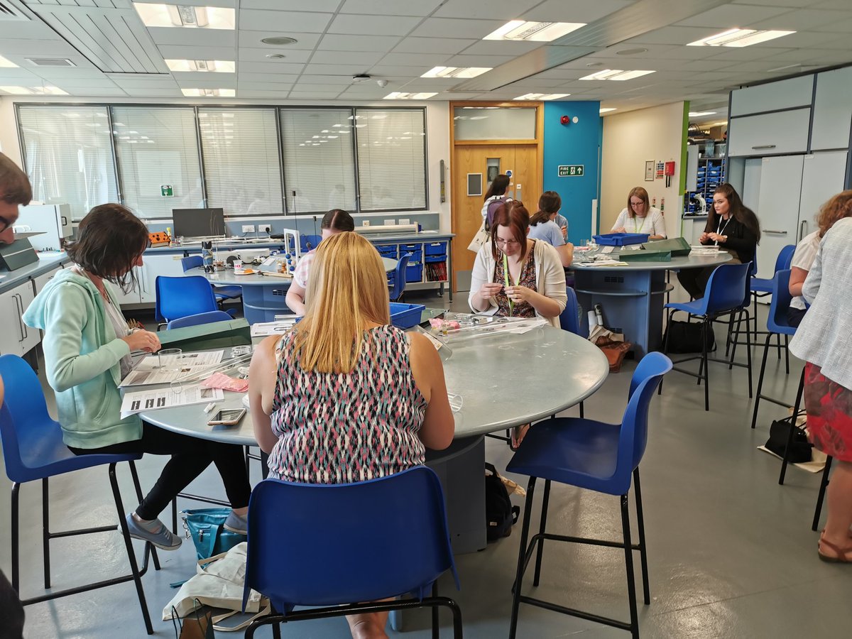 susanmullineux's tweet image. Making a resonance tube #techconv #asetechs
