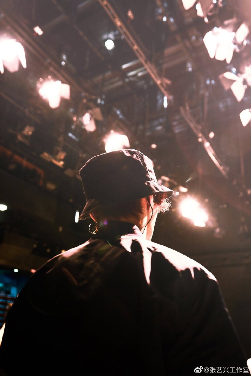exolay_time's tweet photo. 네가 스스로 정한 항로를 향하여 나아가는 동안
변함없이 어김없이 네가 생각하는 그곳에있을게

언제까지나 너의 등을 지킬테니

더 멀리 더 자유롭게 더 빛나
자랑스럽고 사랑스러운 너를 가득 펼쳐

#이씽시 #레이시 https://t.co/NAxJ8pQq8v