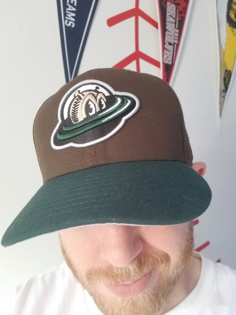 PhoulBallz's tweet photo. @shmistertug @Kram207 @yoshiki89 @YankeeMegs #CapCheck with the @gfvoyagers! #MiLB #Consume_Baseball #WhiteSox @jawnes12 @heyjerm @chrisxtoday @kevincarobine @goldie623 @NatePawelczyk @KelvinJ_34 https://t.co/7jHZNR7h3f