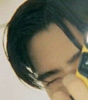 EXOVotingTeam's tweet photo. Let's play a game~ (2)

Guess who is this? 🤔

REPLY with hashtag and don't forget to RT

1 RT = 1 Vote
#MGMAVOTE #EXO @weareoneEXO -A https://t.co/bZome7Zpv2