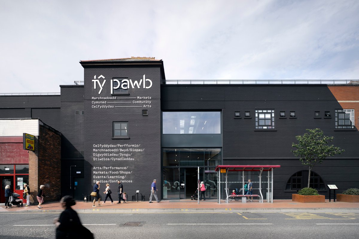 Rydym wrth ein bodd o glywed bod Tŷ Pawb gyda <a href="/FY_architects/">featherstoneyoung</a> wedi cyrraedd y rhestr fer ar gyfer Medal Aur 2019 Eisteddfod Genedlaethol Cymru ar gyfer #Strategaeth

<a href="/eisteddfod/">eisteddfod</a> <a href="/yllecelf_eng/">Y Lle Celf 2</a> <a href="/cbswrecsam/">Cyngor Wrecsam</a> <a href="/ThisIsWrexham/">This Is Wrexham</a> <a href="/NthEastWales/">North East Wales</a> <a href="/visitwales/">Visit Wales 🏴󠁧󠁢󠁷󠁬󠁳󠁿</a> <a href="/Arts_Wales_/">Cyngor Celfyddydau Cymru | Arts Council of Wales</a> <a href="/WalesInVenice/">Cymru Fenis | Venice Wales</a>