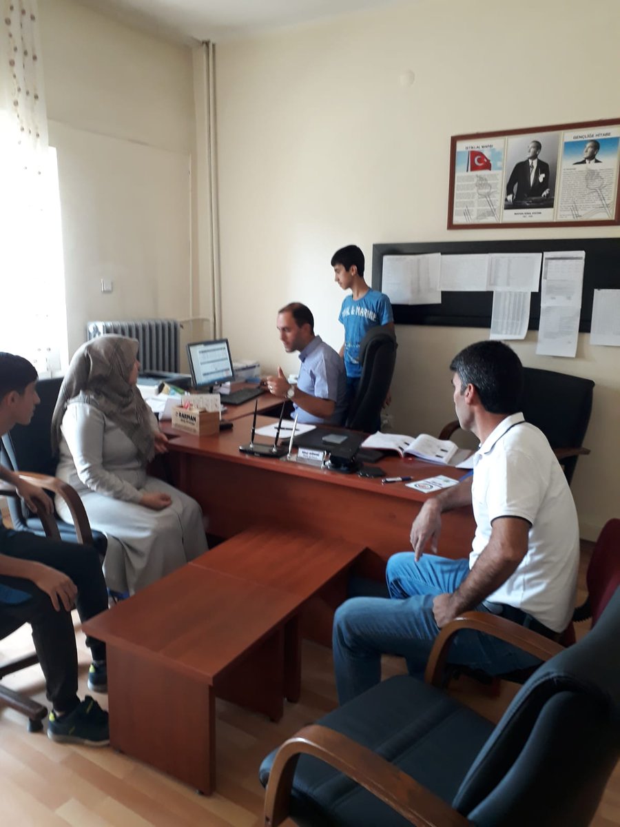 Ademalp12's tweet photo. @MebOrgm @tcmeb @ziyaselcuk @ibrahimer_meb @aebilgili Bingöl Rehberlik ve Araştırma Merkezi olarak  RAM bunyesinde 5, AVM de 1 tercih komisyonu ve mobil ekip olarak da halkimiza en iyi hizmeti sunmaktayız https://t.co/ibB7KTEsmE