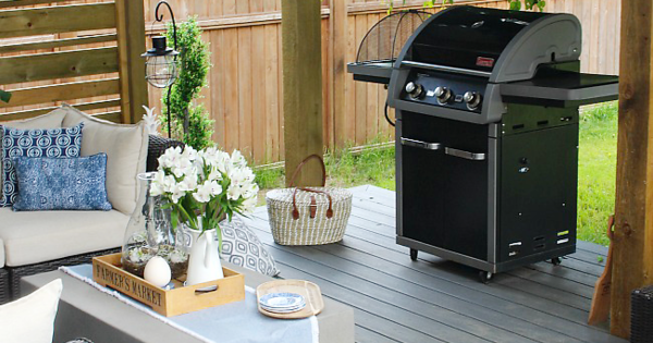 GordonLovellWpg's tweet photo. Get your patio looking its best with these simple summer patio ideas.  Make the most out of your space and create a private backyard paradise! https://t.co/VPQ6Ua0mH5 https://t.co/67zPFKtAJr