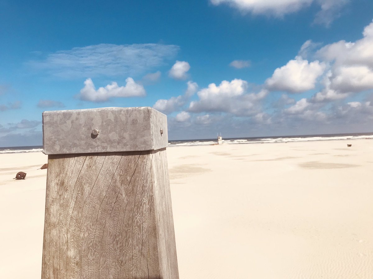 Vandaag waren we met ons team op #Terschelling voor de taxatie van het recent opgeleverde Buurtzorghuis. Meteen van de gelegenheid gebruik gemaakt voor wat ontspanning. Top dag!