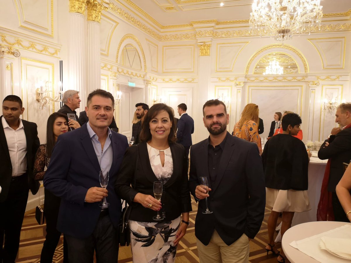 GFedola's tweet photo. El equipo #BioSpaVictoria, Victoria López, presidenta #GrupoFedola, Abraham Portocarrero, Dir. #BioSpaWellness y Francisco Calzadilla, respons. construcción, ya está en San Petersburgo, en el Cóctel de Bienvenida para los premiados de #WorldLuxurySpaAwards. Mañana, ¡la gran gala! https://t.co/P41TiCLLUy