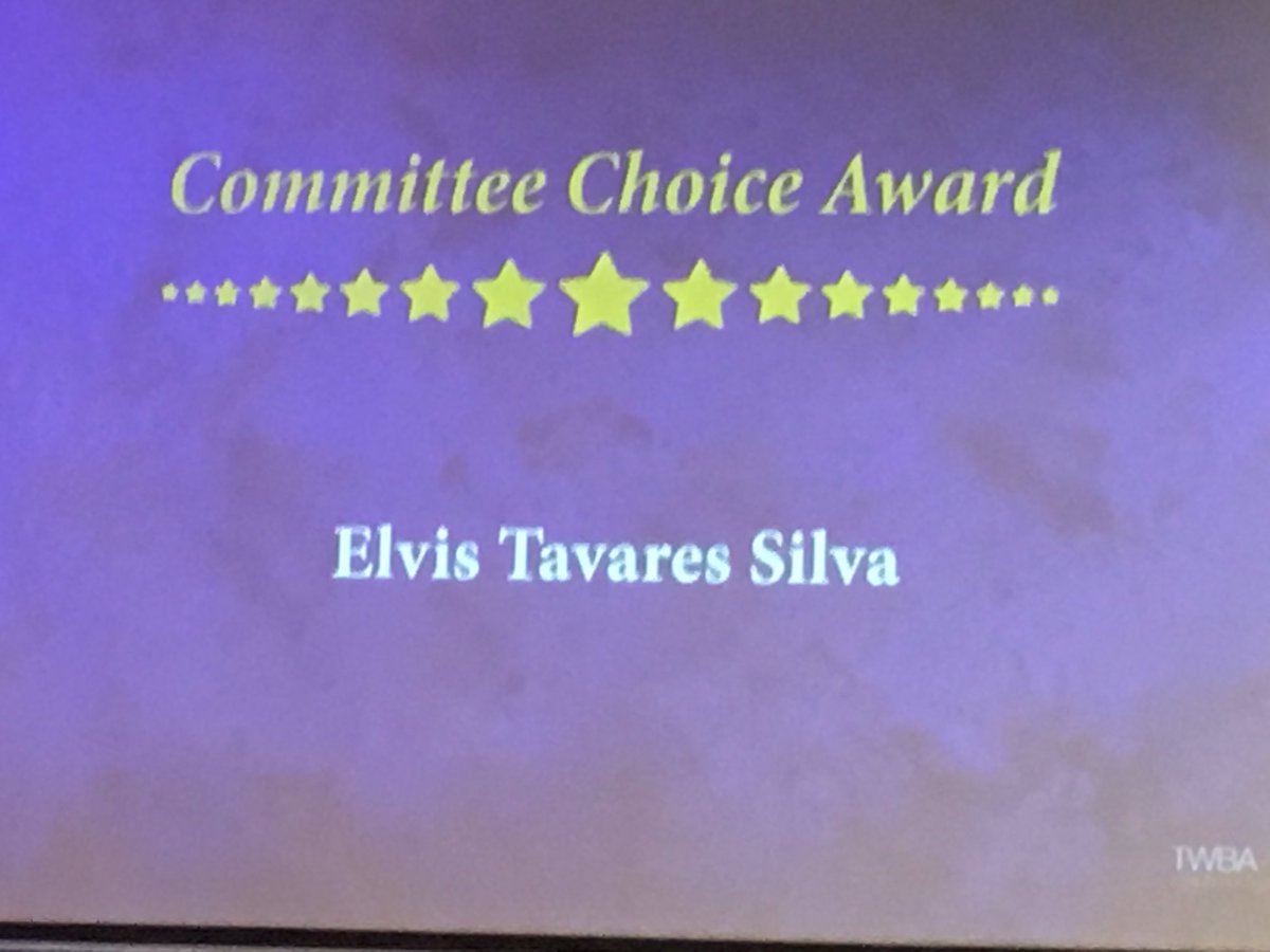 ChiefDundas's tweet photo. Thanks to @OPSEU277 medic @Response_Medic for receiving the Committe’s Choice Award for his daring rescue last year. @Peel_Paramedics proud you are part of our great team #ROPTWBA https://t.co/BdfSwiHj8O