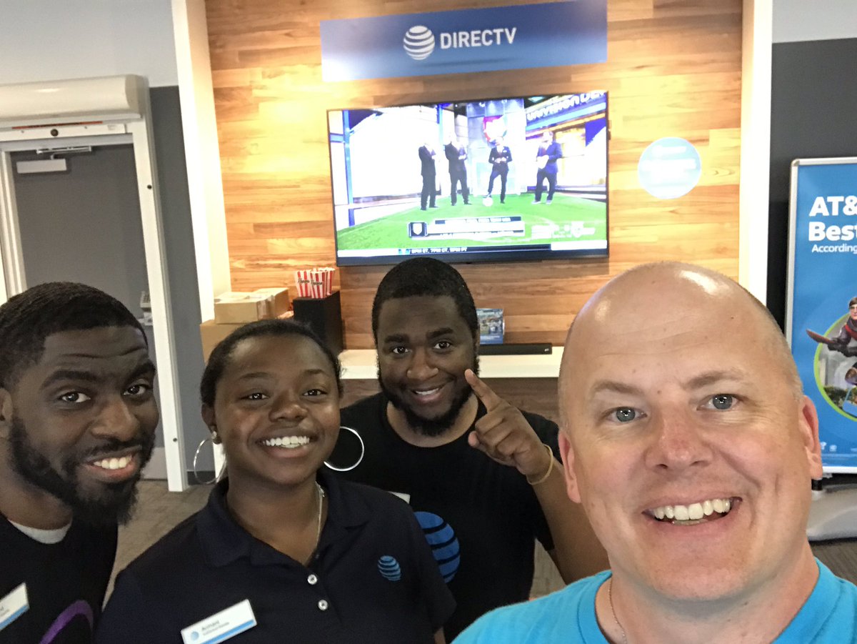 Belgreat is bringing it today 🔥🔥🔥 📺 <a href="/AttBelgate/">Portables Belgate</a> <a href="/LoganEaves2/">Logan Eaves</a> <a href="/elthonmunoz/">Elthon Munoz</a> <a href="/JakeAraghi/">Jake Araghi</a> @ATTPortablesEVD <a href="/AdamMRagab/">Adam M. Ragab</a>