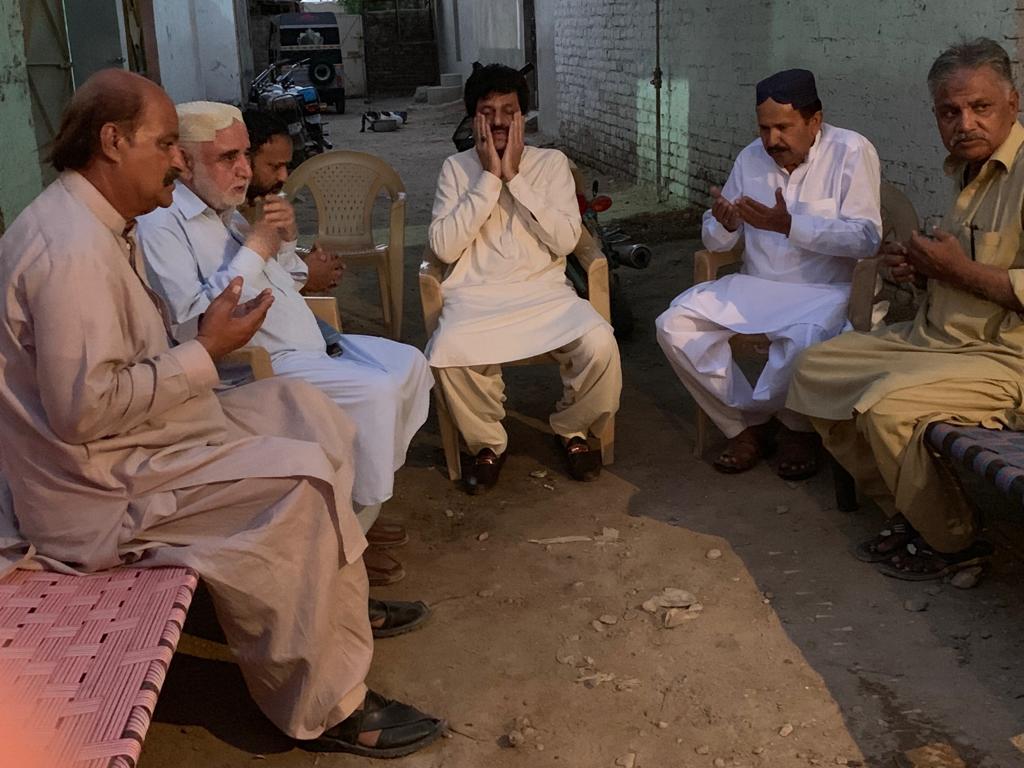 RizwanSherani44's tweet photo. #Hyderabad #PS64
Today #PPP MPA #PS64 Abdul Jabbar Khan Condoled With Yaseen Mughal Vice Chairman #UC93 on sad Demise of his daughter at his residence. #PPP Leader Syed Ahmed Shah and Shera Baloch also Present.
@BBhuttoZardari @AseefaBZ @jamkhanshoro https://t.co/5GoZ4qg98h