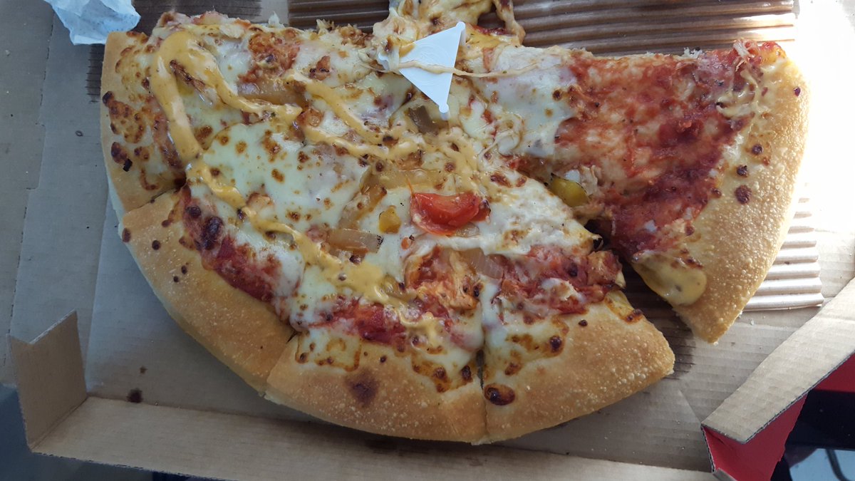 .<a href="/pizzahutuk/">Pizza Hut UK</a> loving the new #buffalochicken pizza. Shame mine was all buffalo and no chicken 😕 h