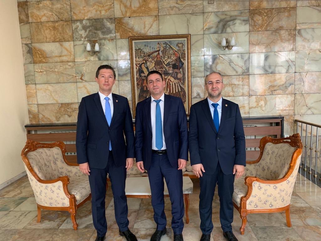 bultisad's tweet photo. @bgtrchamber Başkanı @EdisEmre Başkan Vekili Ömer Eren ve Genel Müdür Ventsislav Venkov’un bugünkü #Ankara ziyaretleri programında @saglikbakanligi Uluslararası Sağlık Hizmetleri A.Ş. Ankara Sanayi Odası @ASOResmiAdres ve #Bulgaristan’ ın Ankara Büyükelçiliği vardı. https://t.co/zflG7s5SvY
