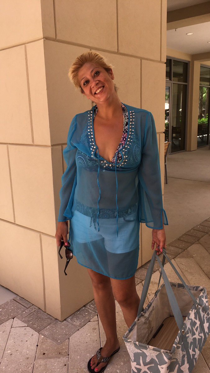 MommyAndMoo's tweet photo. This #Advocating in #SunnyHot #Orlando... #Exhausting 😎💙@LivePdBlueLine @thehicklife @SunshineMustang @nanafrey7 @nancy_krush @BomerKelli @WToptac @tac13wilco @LawrencevillePD @Tac12Wilco @officer_jill @KSCapitolPolice @sherrygrey @nuttycrzygirl @MGC3I @Windagayle #INeedAVacay https://t.co/Y74J8ZcEWN