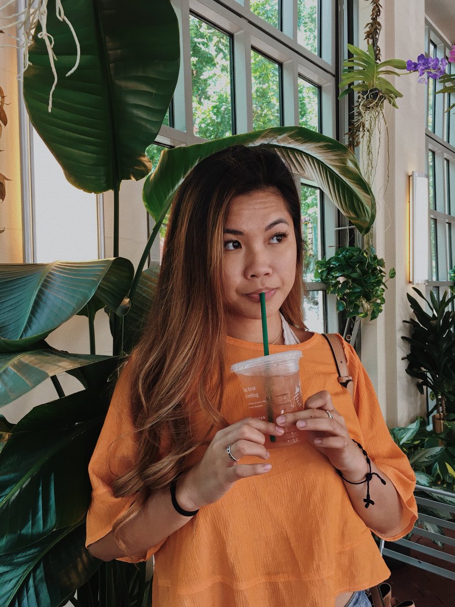 julieedoan's tweet image. sponsor me starbucks !!