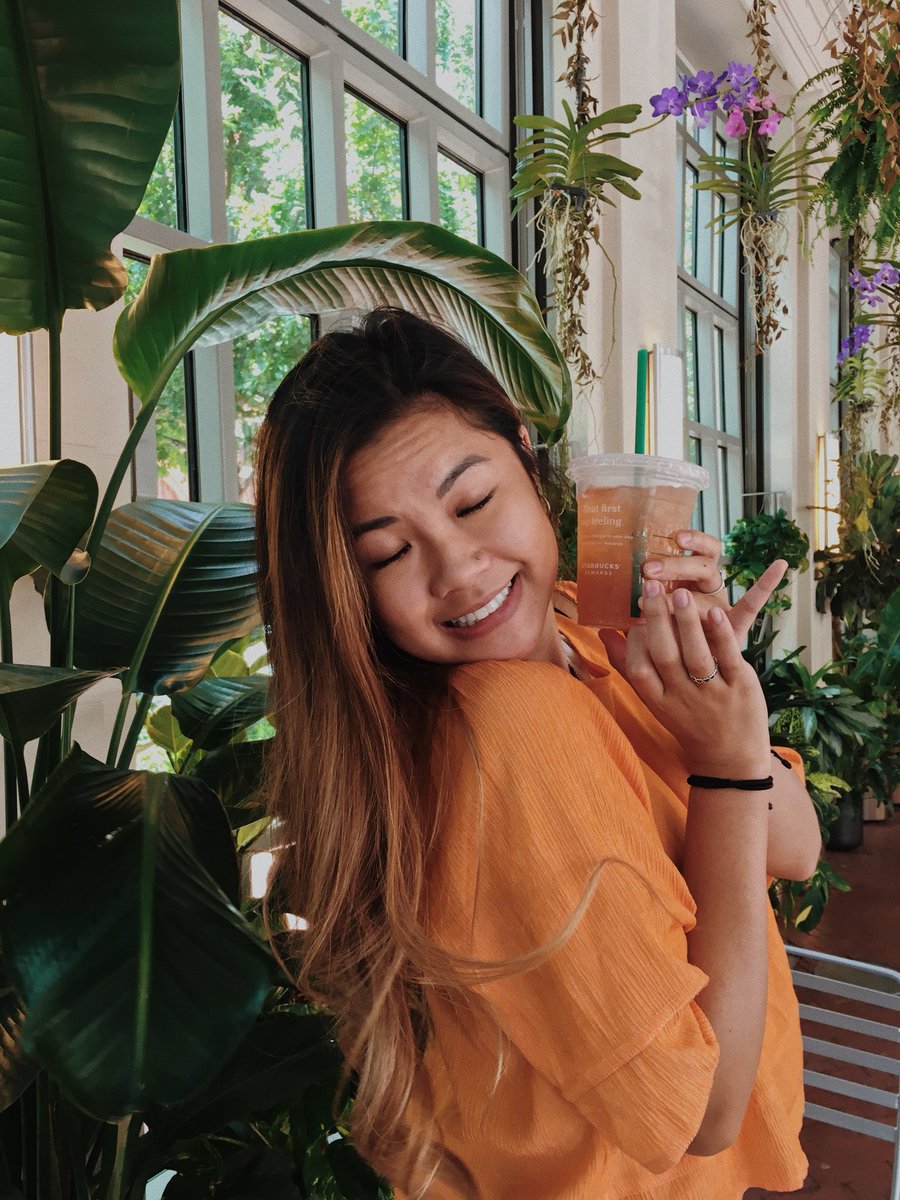 julieedoan's tweet image. sponsor me starbucks !!