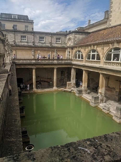 A great end to Activities week! At the Roman Baths with our year 10 pupils. <a href="/stbenedicts/">St Benedict's School</a> <a href="/RomanBathsBath/">The Roman Baths</a>