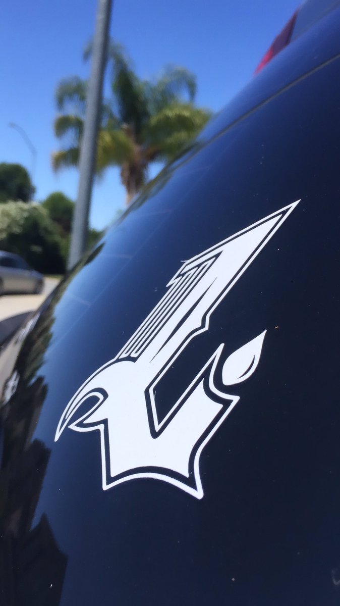 Every order this month will get a free decal sticker!
Shop now at lndfamilia.com
#LegendsNeverDie