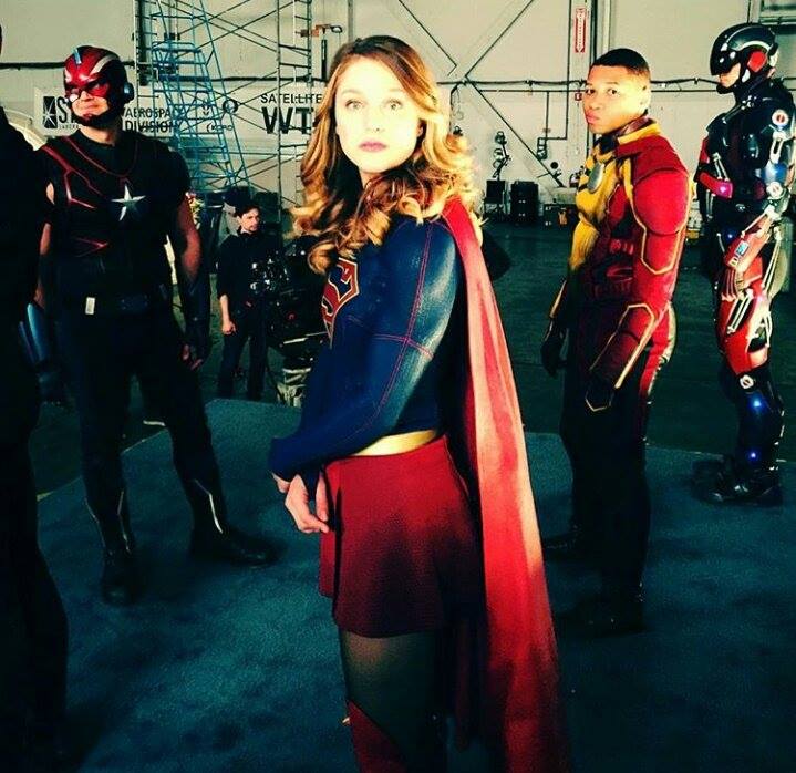 deadcon8's tweet photo. #FlashbackFriday @MelissaBenoist @NICKZANO #FranzDrameh @BrandonJRouth @TheCW_Legends Season 2 BTS (2016). #KaraDanvers/#Supergirl Amongst The Starting Line-up of Other Arrowverse Superheroes. #CommanderSteel #Firestorm &amp; #TheAtom!!! https://t.co/dkbt4smlJ5